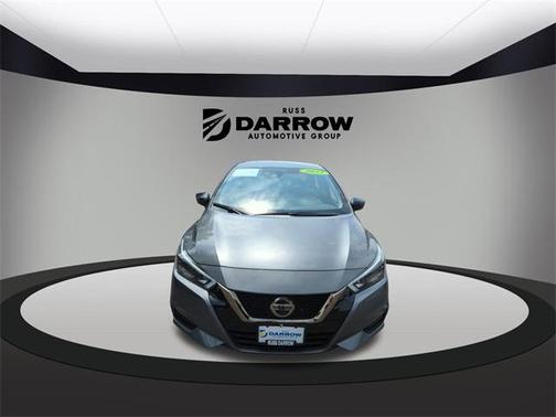 2022 Nissan Versa 1.6 SR