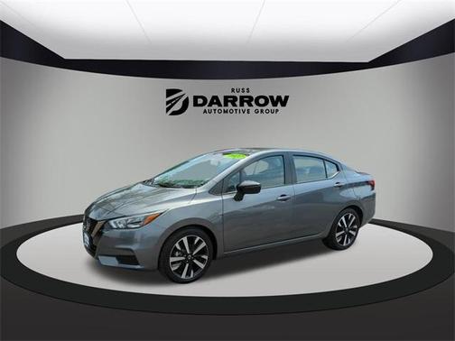 2022 Nissan Versa 1.6 SR