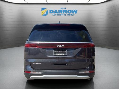 Metal 2023 Kia Carnival LX Seat Package