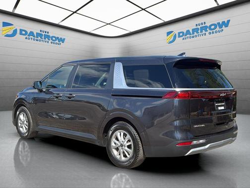 Metal 2023 Kia Carnival LX Seat Package