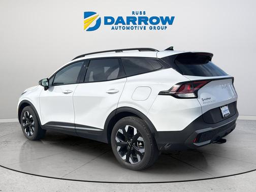 Glacial White Pearl 2024 Kia Sportage X-Line