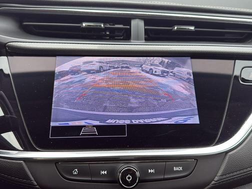 Summit White 2020 Buick Encore GX Preferred