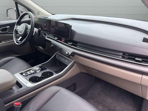 Aurora Black Pearl 2026 Kia Carnival Hybrid EX