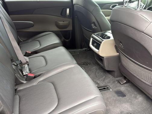 Aurora Black Pearl 2026 Kia Carnival Hybrid EX