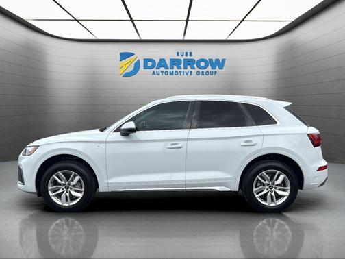 Glacier White Metallic 2023 Audi Q5 45 S line quattro Premium