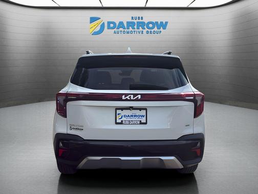 Snow White Pearl 2024 Kia Seltos EX