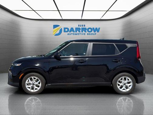 Cherry Black 2022 Kia Soul LX