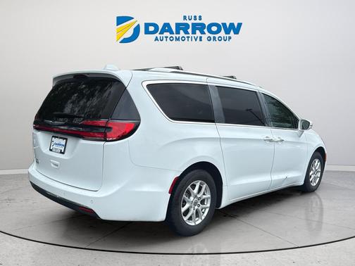 Bright White Clearcoat 2021 Chrysler Pacifica Touring-L
