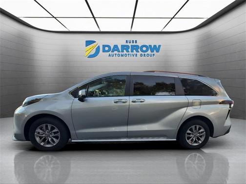 2023 Toyota Sienna XLE
