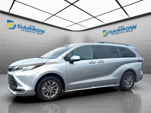 2023 Toyota Sienna XLE