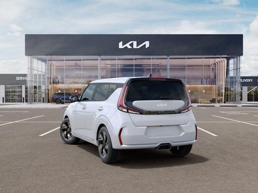 Snow White Pearl 2025 Kia Soul GT-Line 2.0L