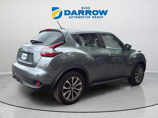 Gun Metallic 2017 Nissan Juke SL