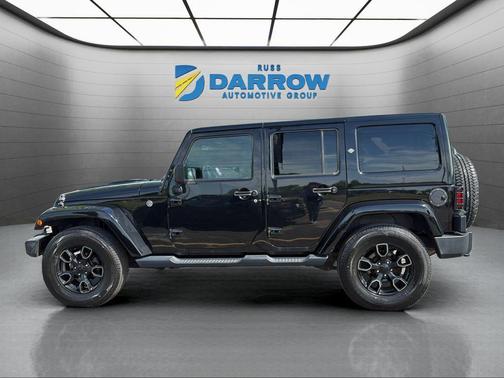 Black Clearcoat 2018 Jeep Wrangler JK Unlimited Altitude