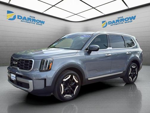Everlasting Silver 2023 Kia Telluride S