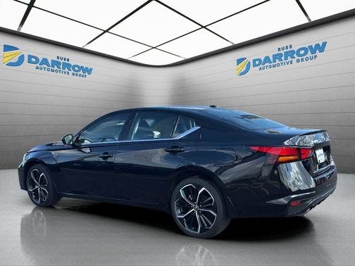 Black 2024 Nissan Altima 2.5 SR