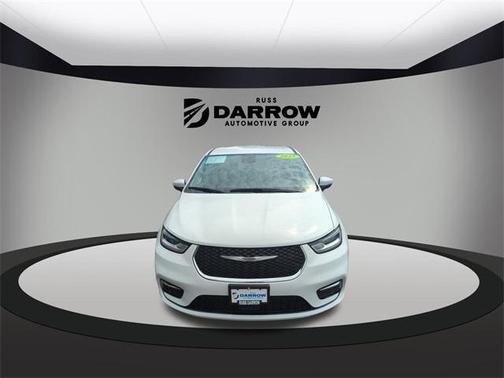 2023 Chrysler Pacifica Touring-L