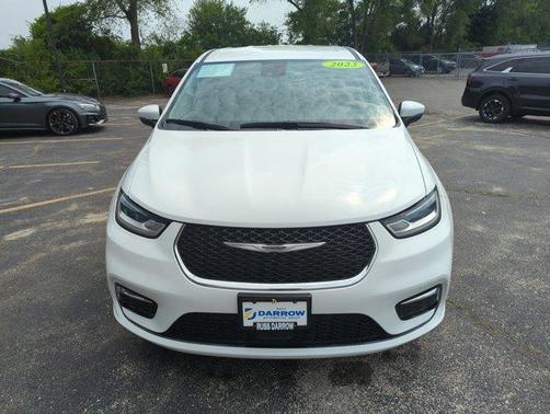 2023 Chrysler Pacifica Touring-L