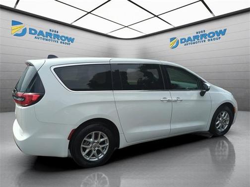 2023 Chrysler Pacifica Touring-L