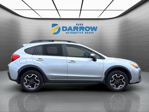 Ice Silver Metallic 2017 Subaru Crosstrek 2.0i Limited