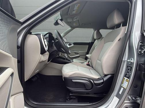 Steel Gray 2025 Kia Soul LX