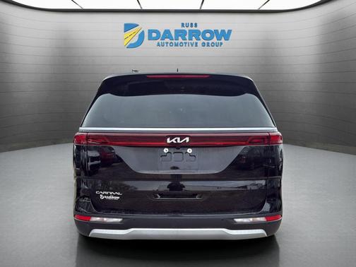 Aurora Black Pearl 2023 Kia Carnival LX Seat Package