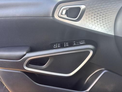 Gray 2025 Kia Soul LX