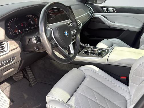 Phytonic Blue Metallic 2023 BMW X5 xDrive40i