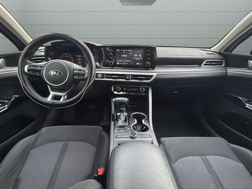 Everlasting Silver 2021 Kia K5 LXS