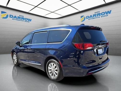 Jazz Blue Pearlcoat 2019 Chrysler Pacifica Touring-L