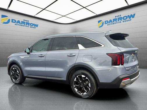 Everlasting Silver 2024 Kia Sorento S