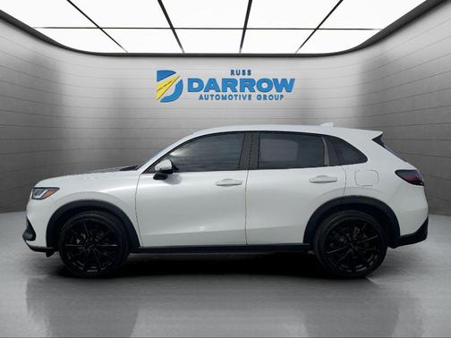 Platinum White Pearl 2024 Honda HR-V LX