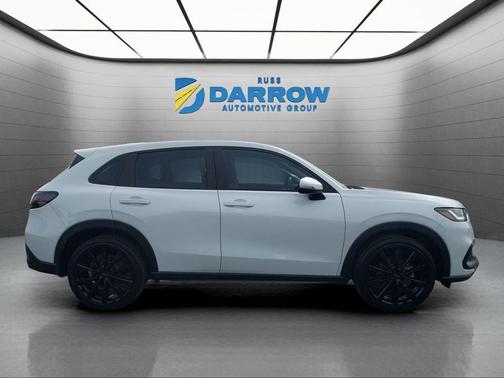 Platinum White Pearl 2024 Honda HR-V LX