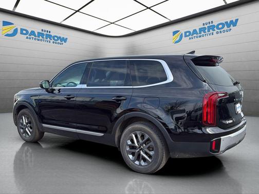 Ebony Black 2024 Kia Telluride LX