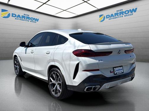 Mineral White Metallic 2024 BMW X6 M60i