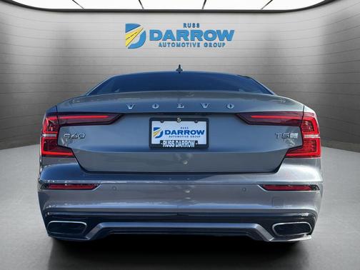 2020 Volvo S60 T5 R-Design