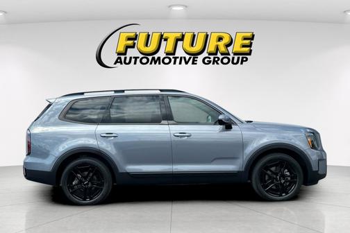Silver 2024 Kia Telluride SX-Prestige X-Line