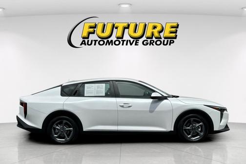 Snow White Pearl 2025 Kia K4 LXS