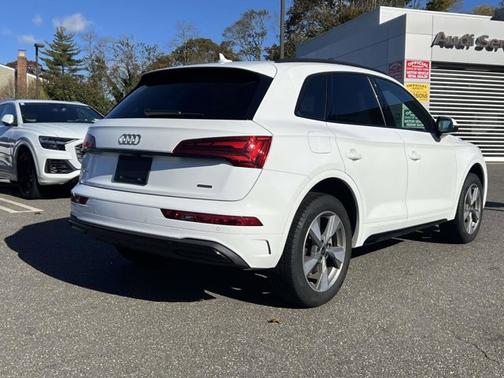 2025 Audi Q5 Premium