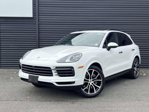 2023 Porsche Cayenne Platinum Edition