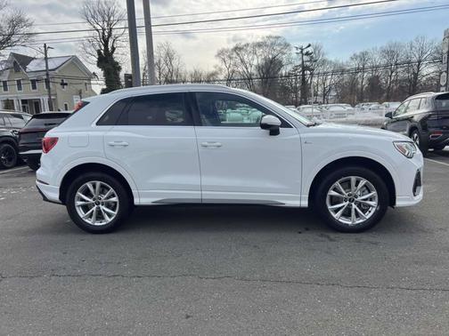 2025 Audi Q3 S line Premium