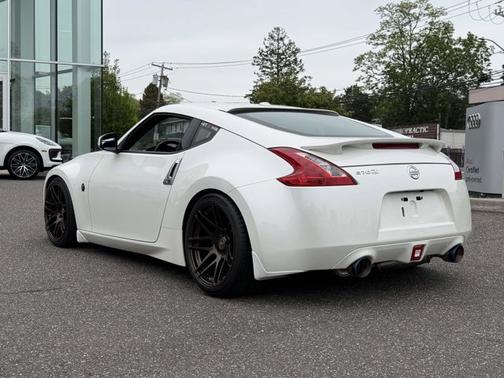 Pearl White 2012 Nissan 370Z Touring