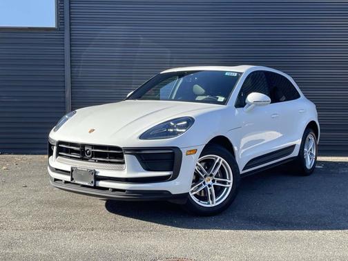 2025 Porsche Macan 