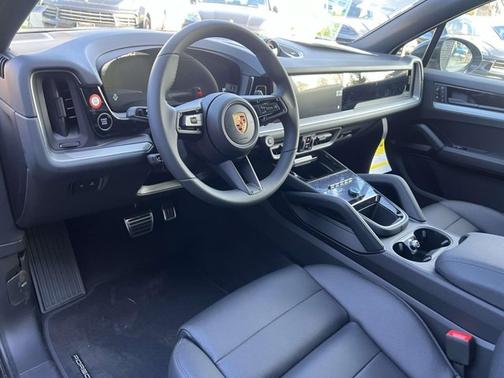 Chromite Black Metallic 2026 Porsche Cayenne S E-Hybrid
