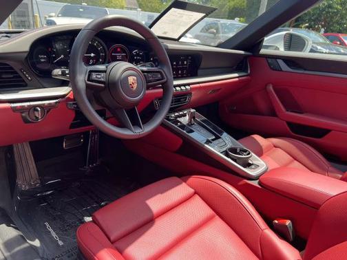 2024 Porsche 911 Carrera