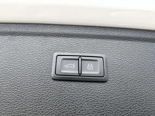 2025 Audi Q5 S line Premium