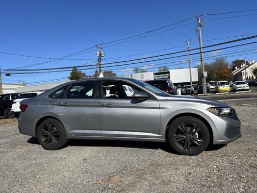 2022 Volkswagen Jetta SE