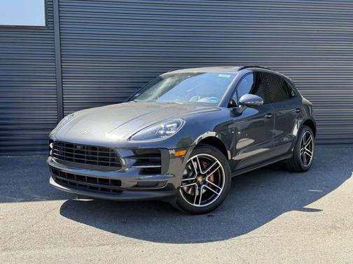 Volcano Grey Metallic 2021 Porsche Macan S