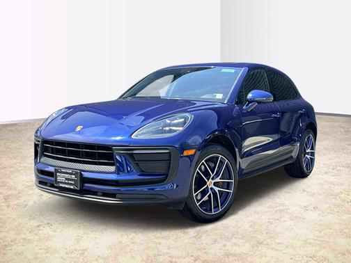 2022 Porsche Macan Base (PDK)