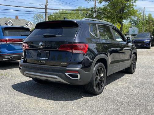 2022 Volkswagen Taos SE
