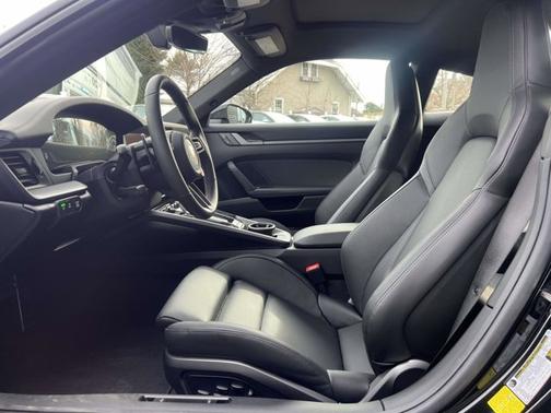 2026 Porsche 911 Carrera 4S